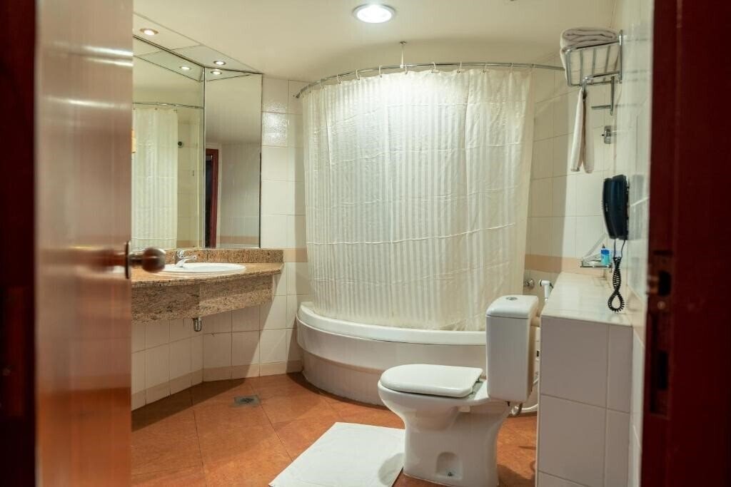 Фотография Panorama Grand (ex. Seashell Inn Hotel) 3*