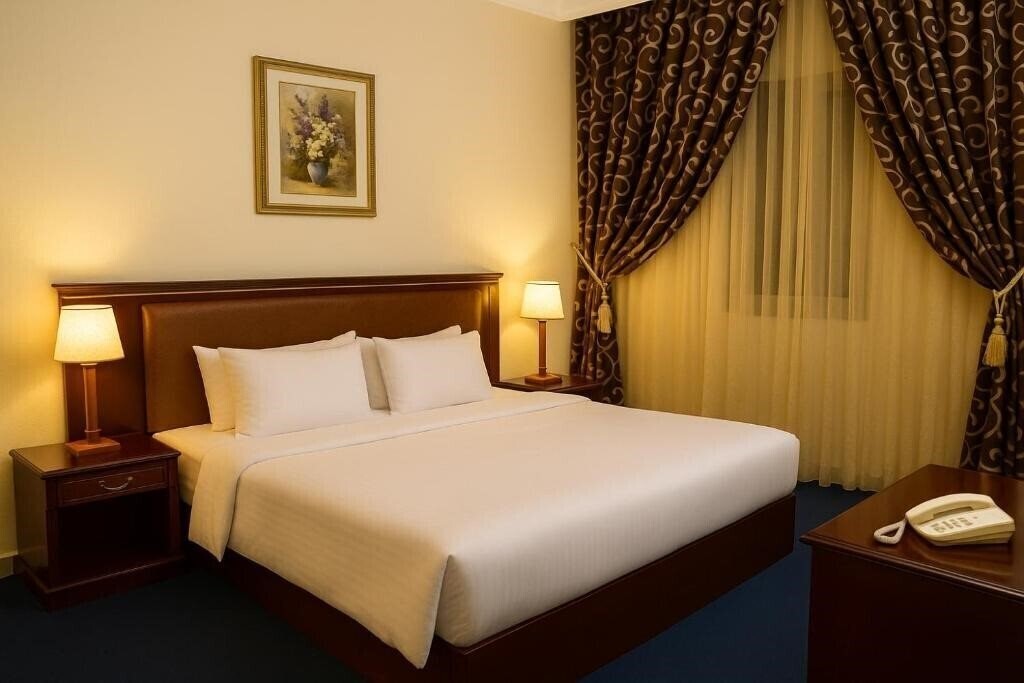 Отель Dream Palace Hotel 3*