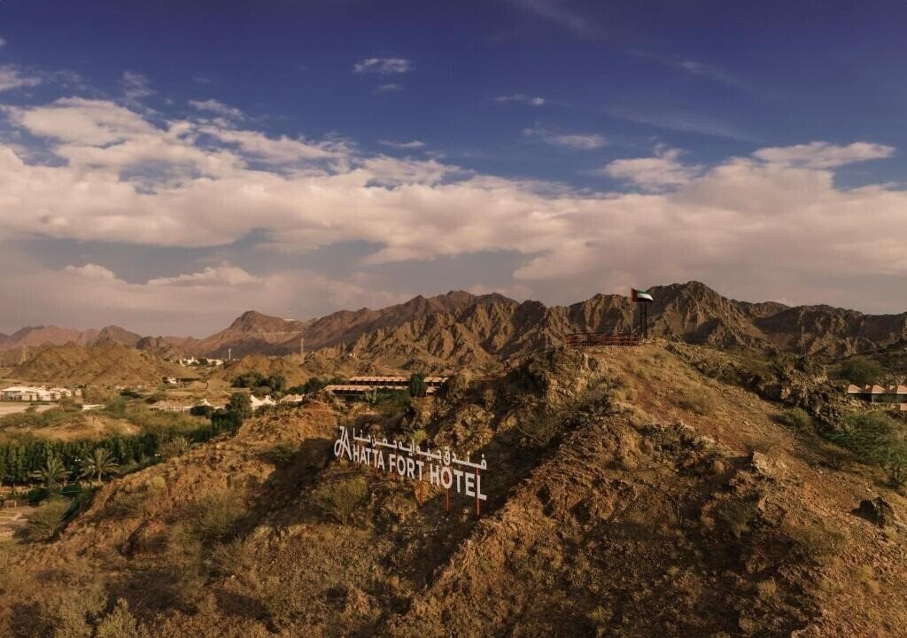 Отель Hatta Fort Hotel 5*