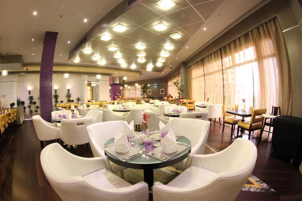 Time Grand Plaza Hotel 4* фотосуреті