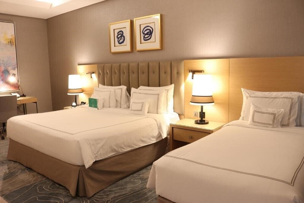 Фото Grand Cosmopolitan Hotel 4*