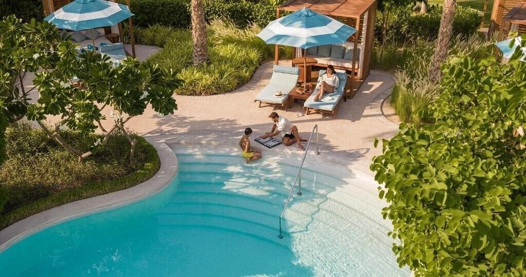 Jumeirah Beach Hotel (ex. Beach Hotel, Jumeirah Beach Hotel & Beit Al Bahar Villas) 5* суреті