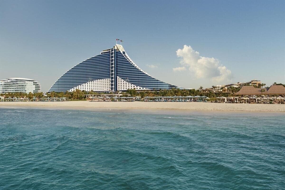 Jumeirah Beach Hotel (ex. Beach Hotel, Jumeirah Beach Hotel & Beit Al Bahar Villas) 5* қонақ үйі