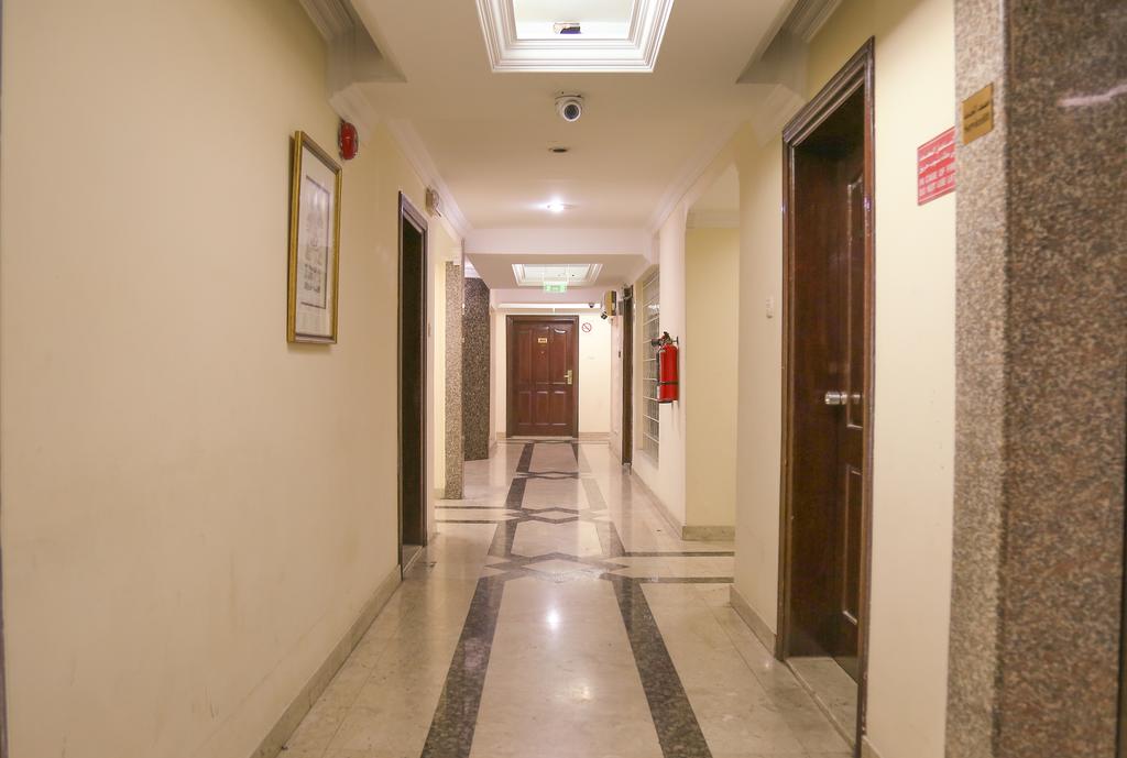 Al Muraqabat Plaza Apartments 3* суреті