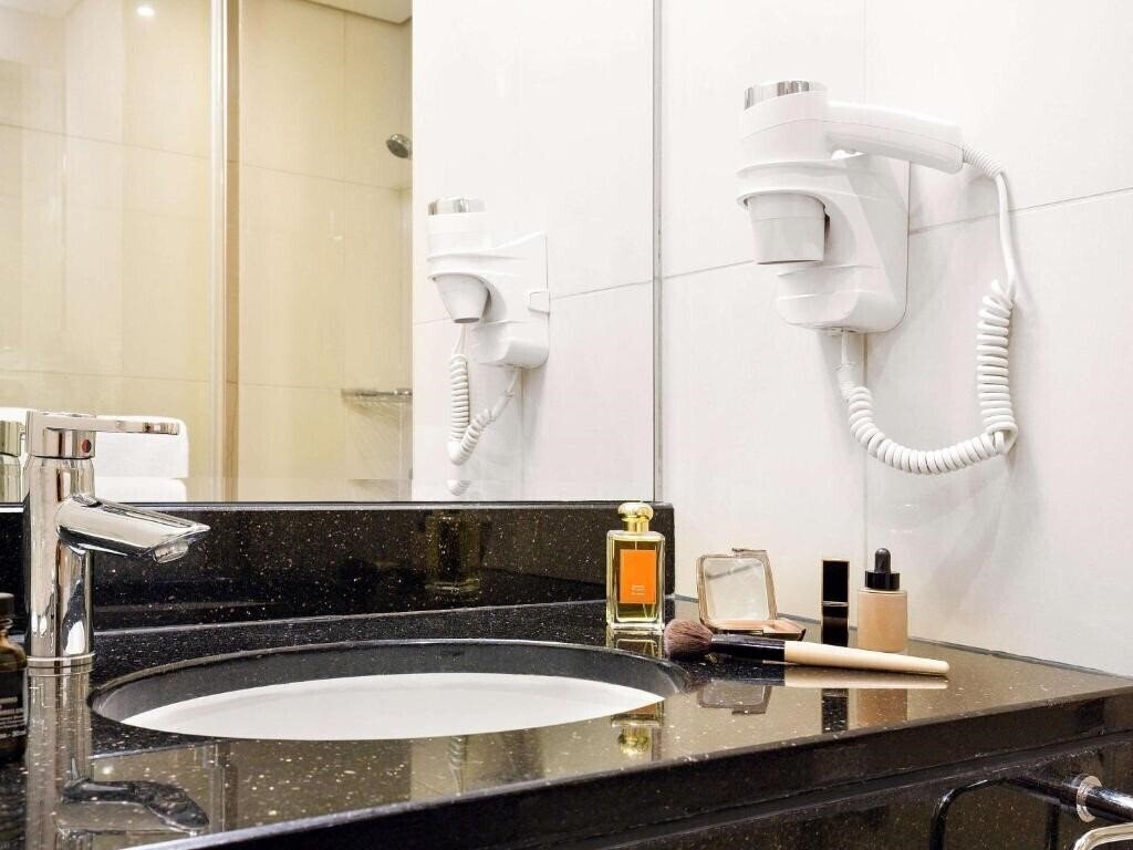 Ibis Hotel Al Rigga 2* фотосуреті