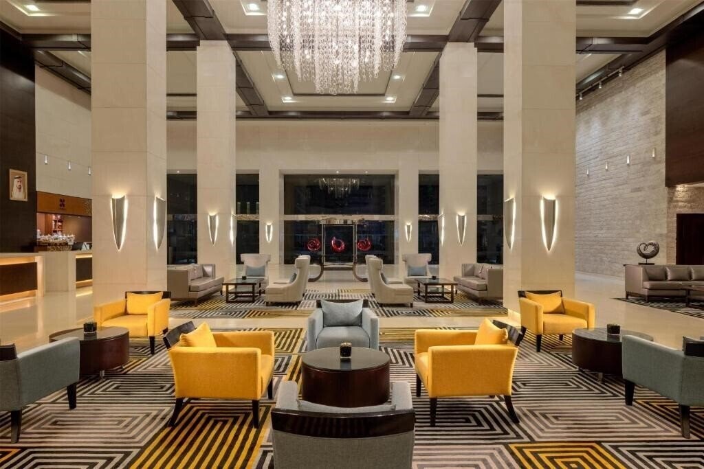 Отель Media Rotana 5*