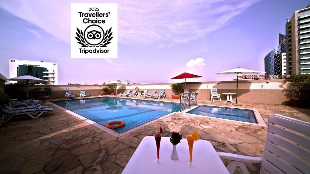 Отель Rose Garden Hotel Apartments 3*