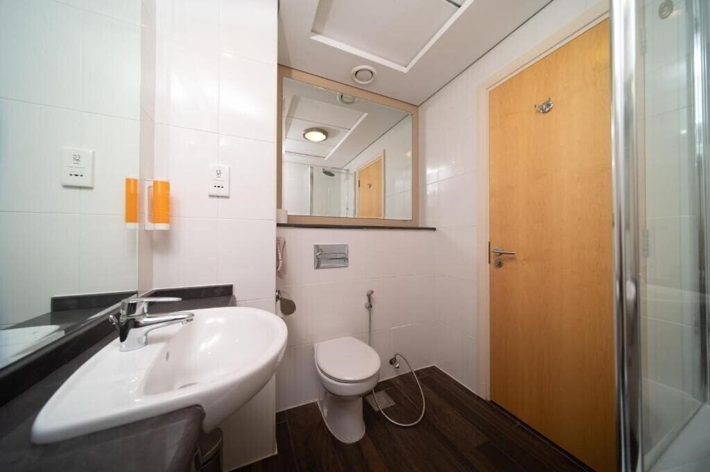 Premier Inn Silicon Oasis 3* фотосуреті
