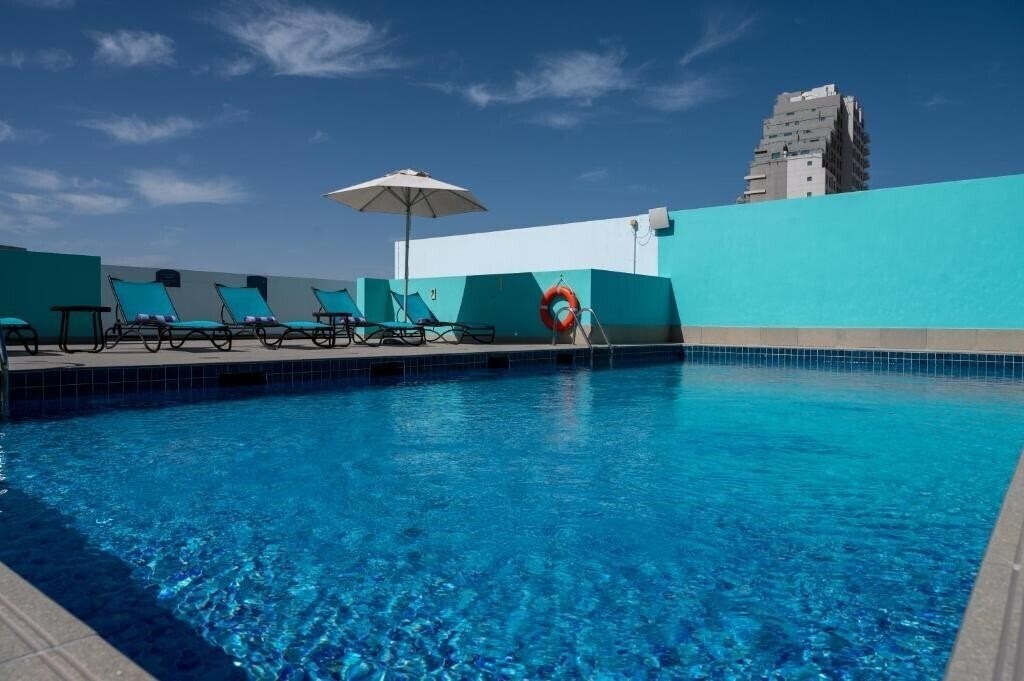 Premier Inn Silicon Oasis 3* суреті
