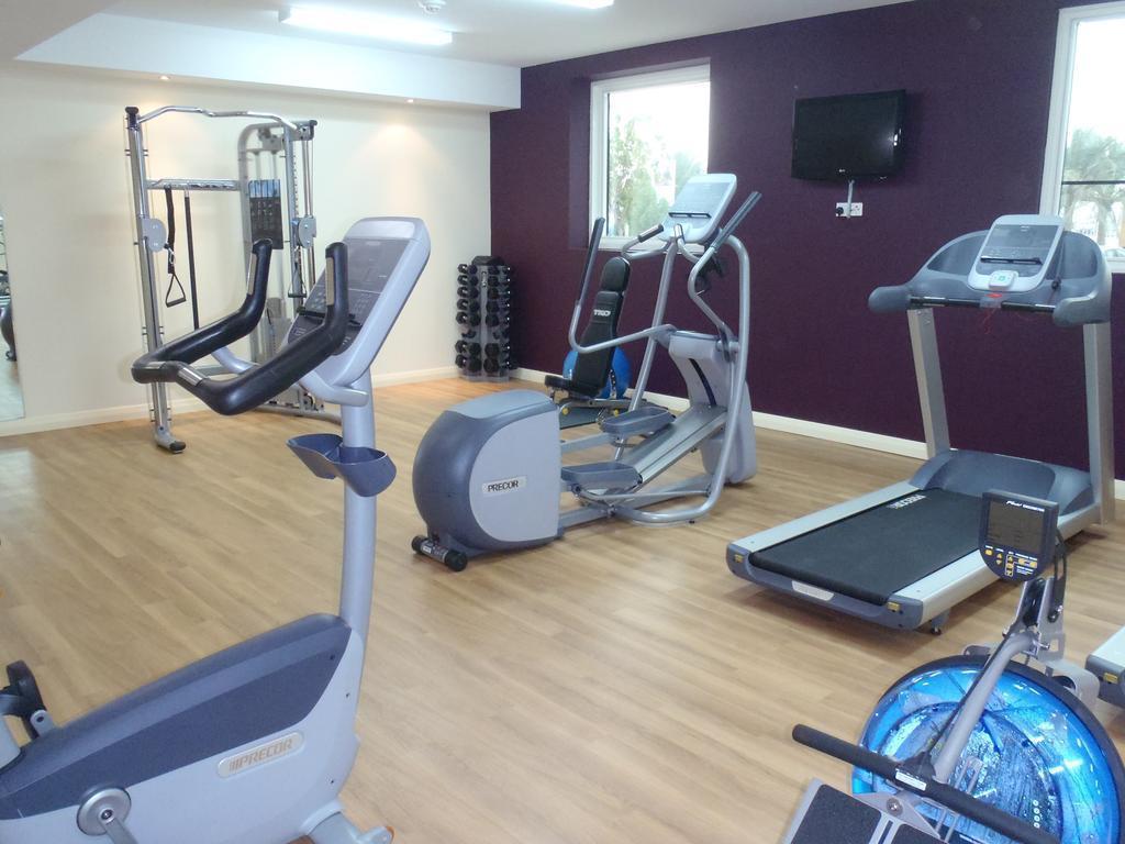 Premier Inn - Dubai Investment Park 3* фотосуреті