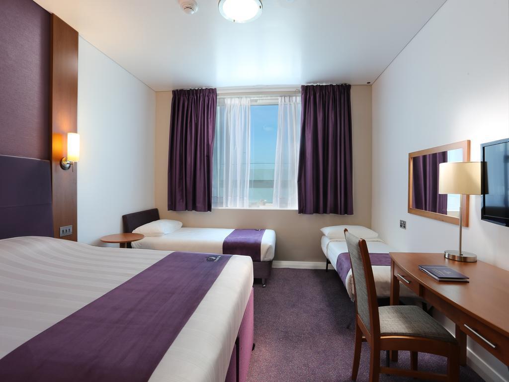 Premier Inn - Dubai Investment Park 3* суреті