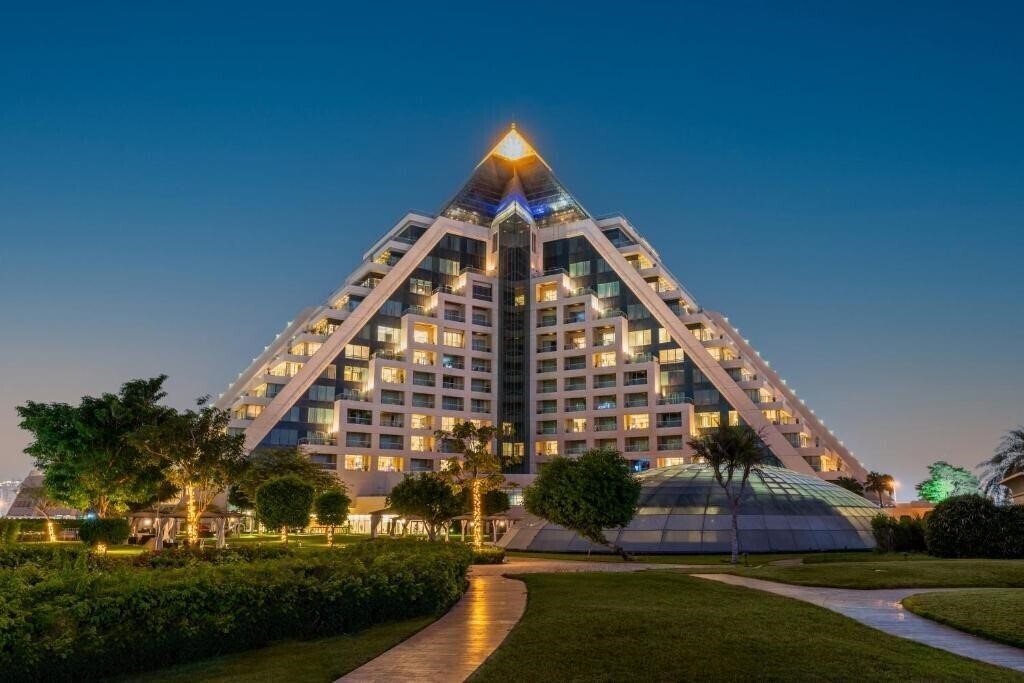Raffles Dubai 5* қонақ үйі
