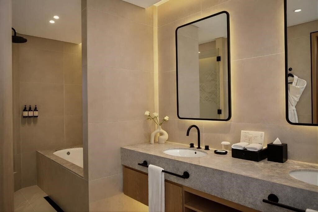 The Monarch Dubai 5* суреті