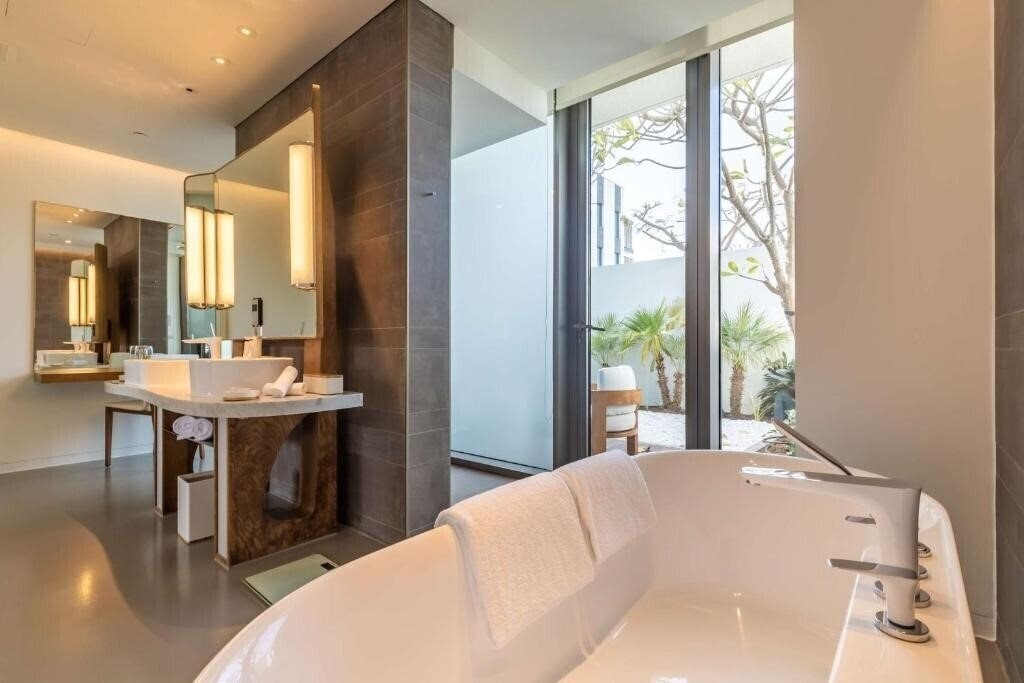 Фотография Nikki Beach Resort & SPA 5*