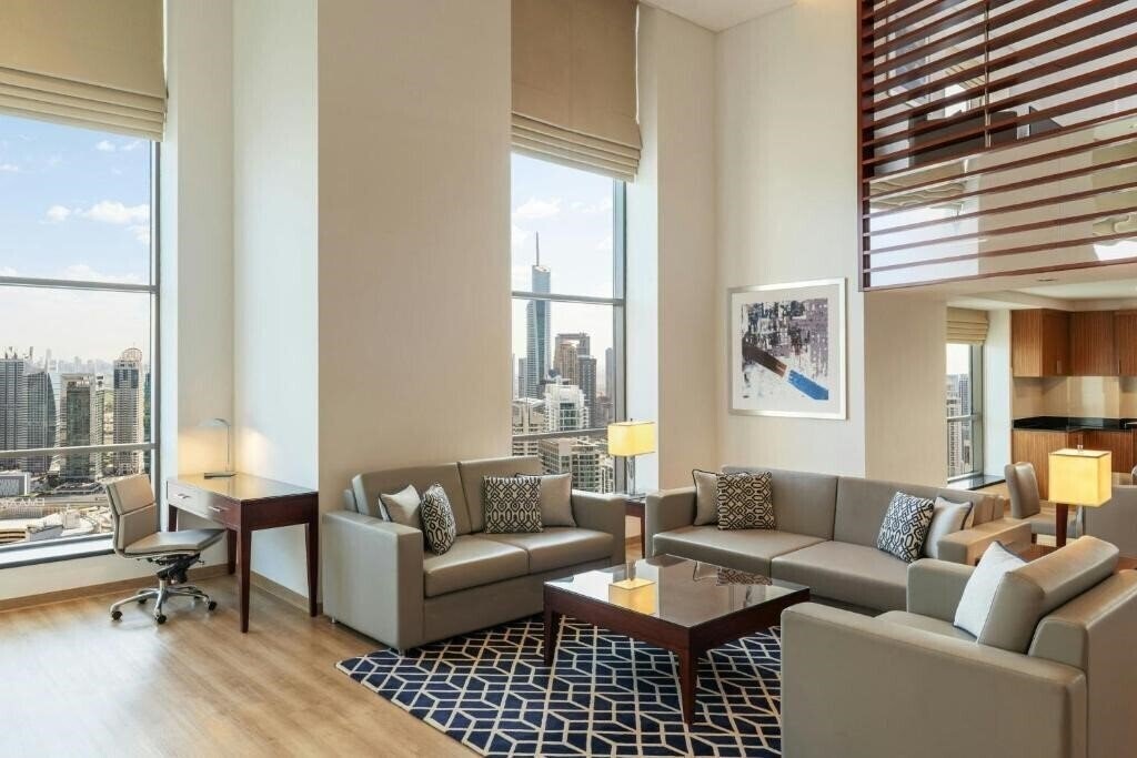 Изображение Sheraton The Walk, Dubai 4*