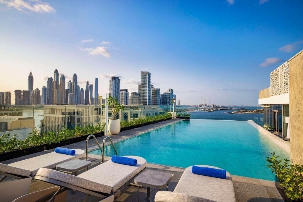 Отель Tumbi Hotel Dubai The Palm, Tapestry Collection By Hilton 4*