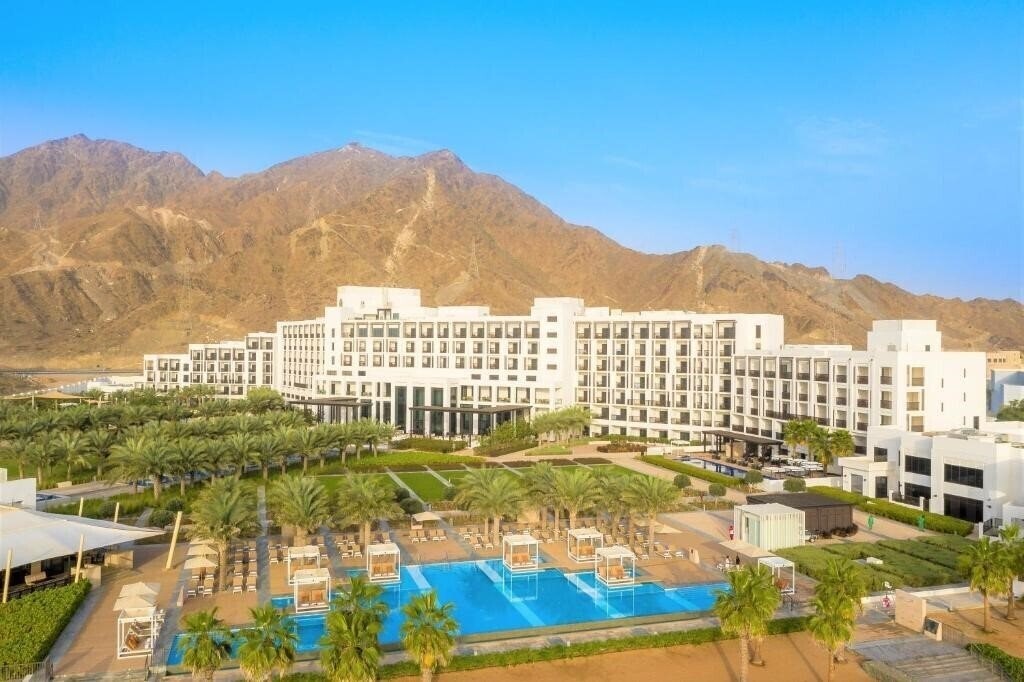 Фото Intercontinental Fujairah Resort 5*