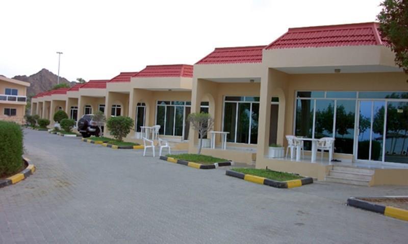 Holiday Beach Resort (ex. Holiday Beach Motel) 4* қонақ үйі