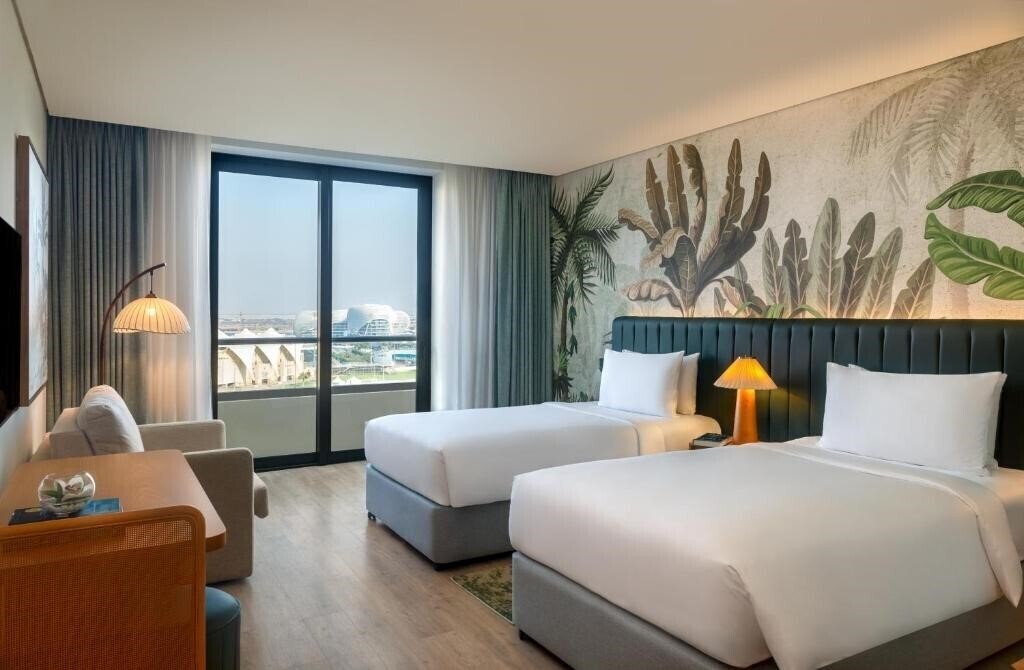 Фотография Yas Plaza Mangroves by IHG 4*
