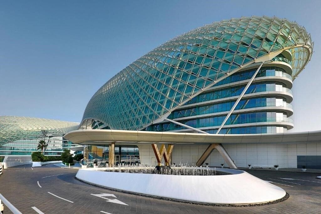 Отель W Abu Dhabi - Yas Island (ex. Yas Hotel Abu Dhabi,  Yas Viceroy) 5*