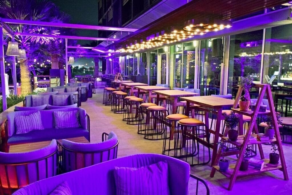 Yas Plaza Hotel Roulette 4* суреті