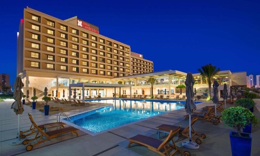 Hilton Garden Inn Ras Al Khaimah 4* суреті
