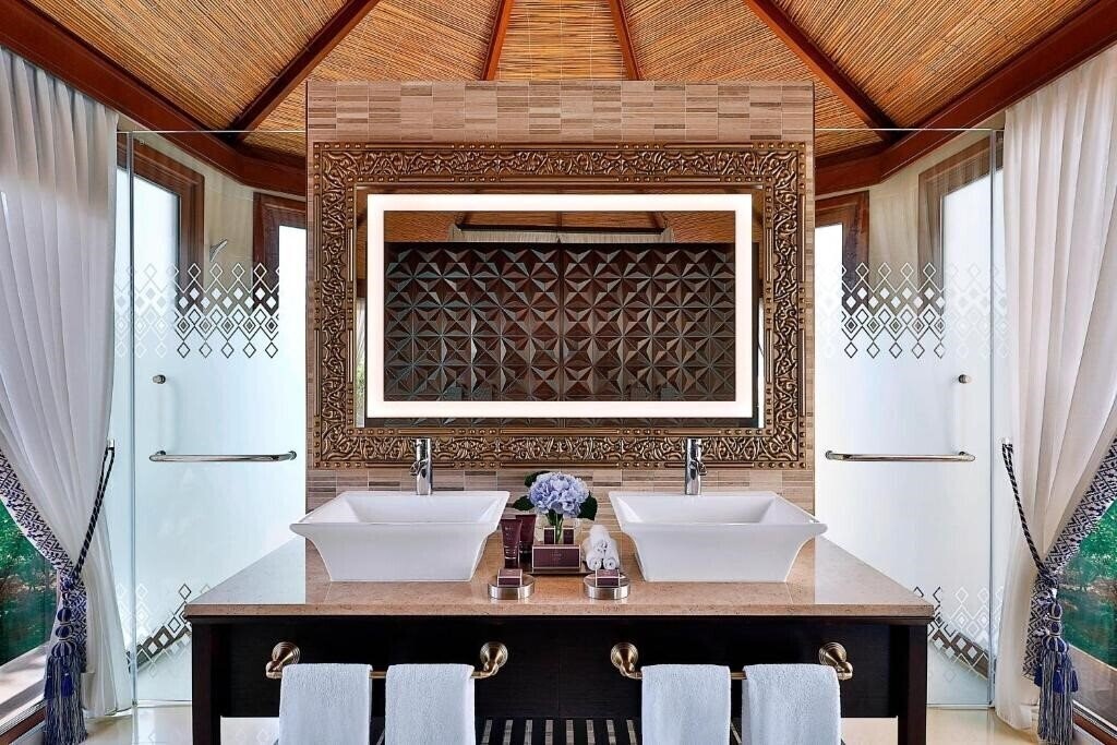 The Ritz Carlton Ras Al Khaimah Al Hamra Beach 5* фотосуреті
