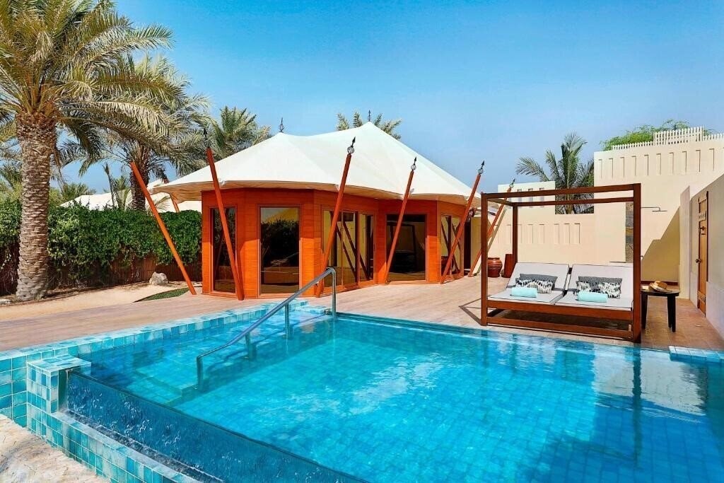 Изображение The Ritz Carlton Ras Al Khaimah Al Hamra Beach 5*