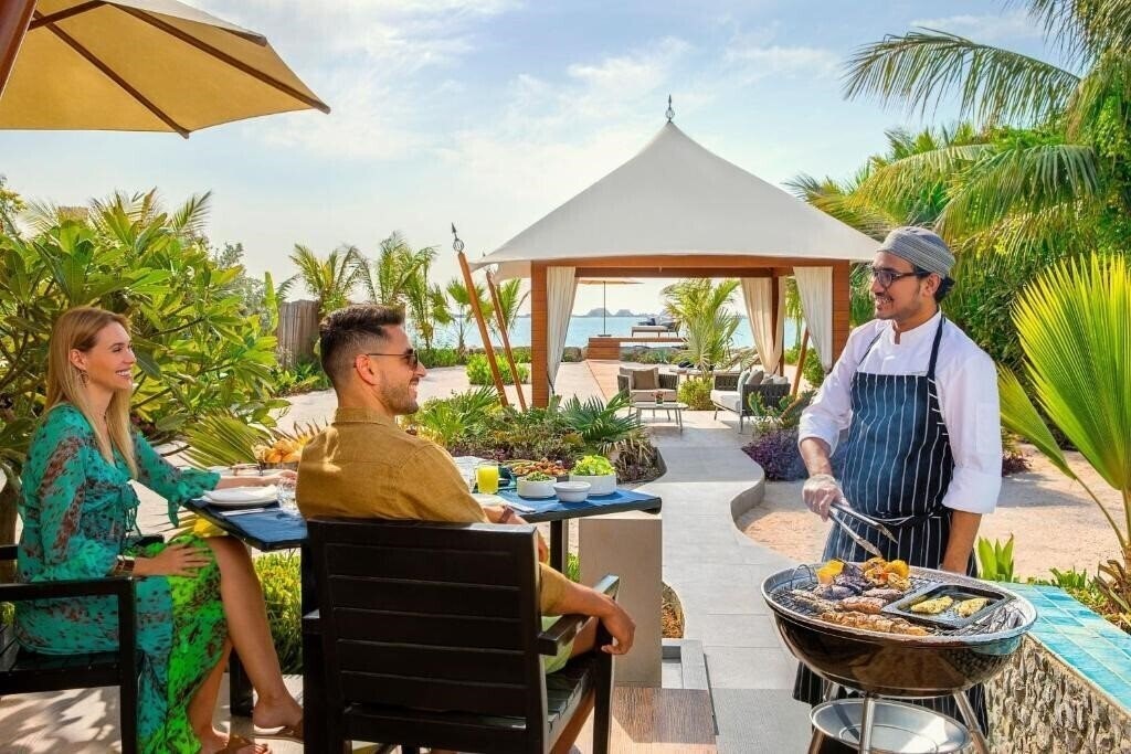 The Ritz Carlton Ras Al Khaimah Al Hamra Beach 5* суреті