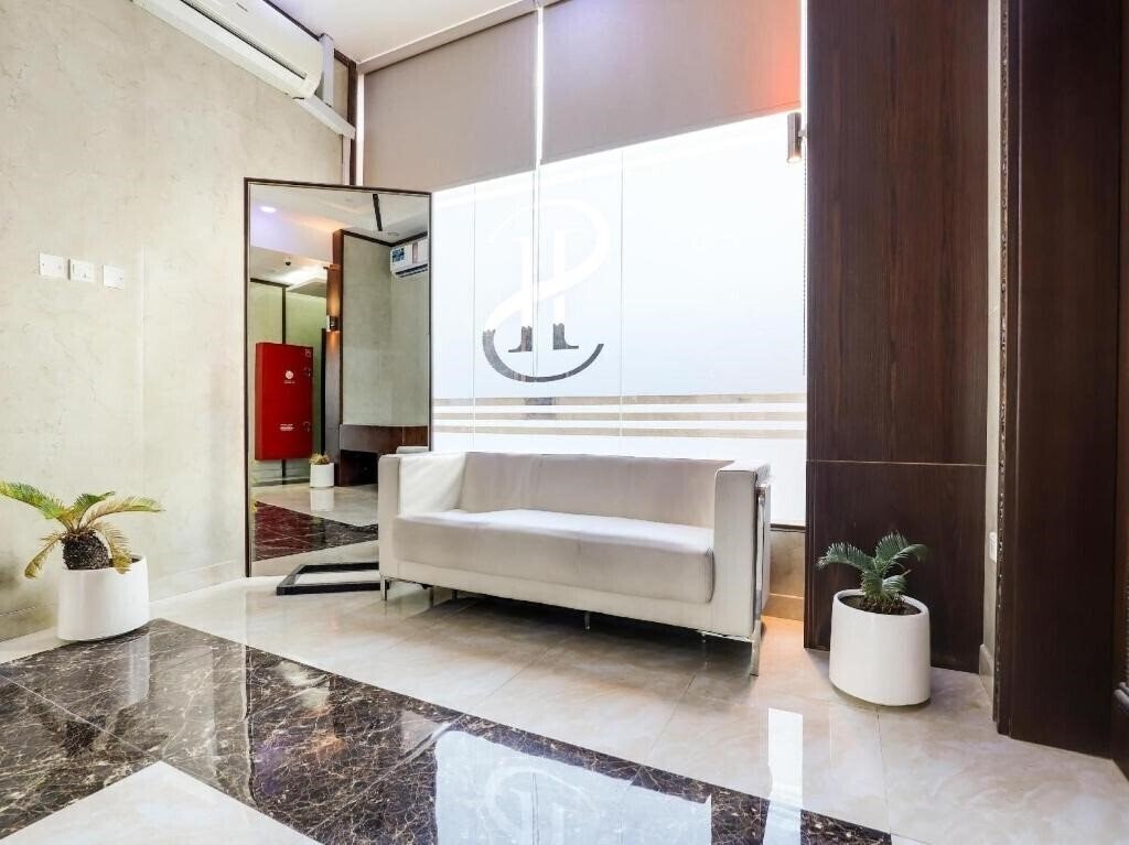 Фото Sh Hotel 3*