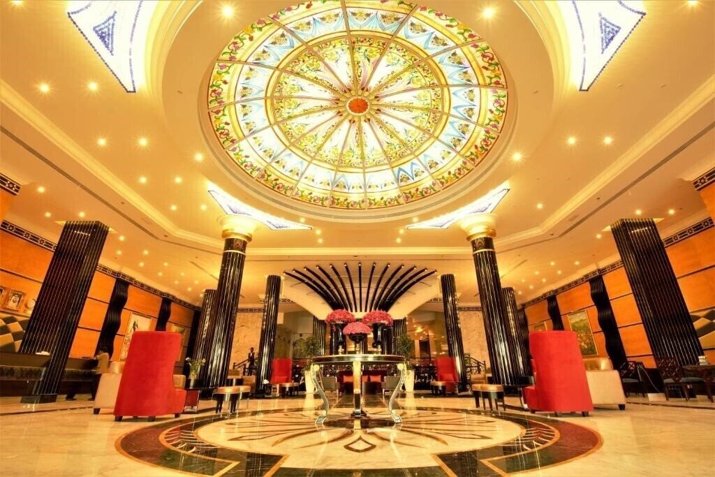 Отель Red Castle Hotel 4*