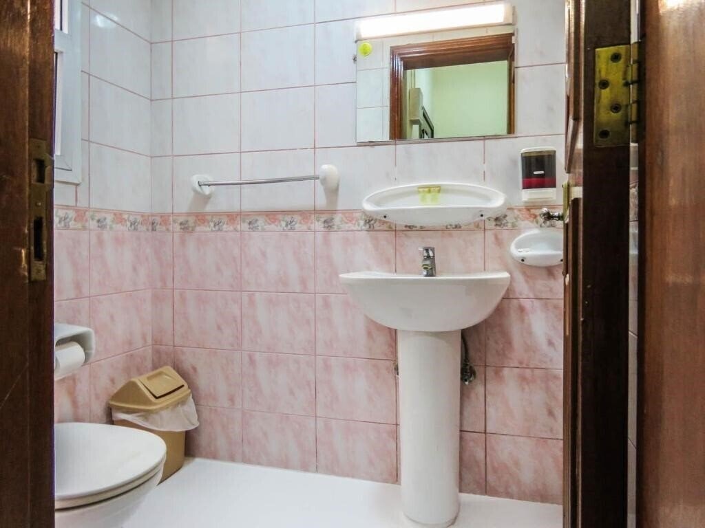 Фотография Al Ferdous Hotel Apartments апартаменты