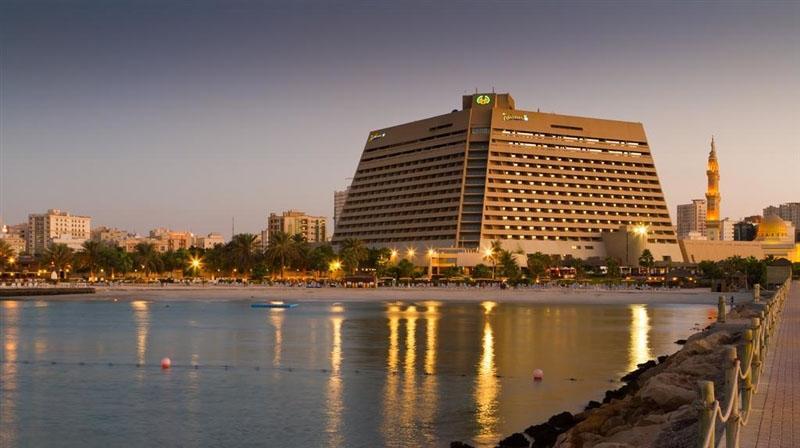 Отель Radisson Blu Resort Sharjah 5*