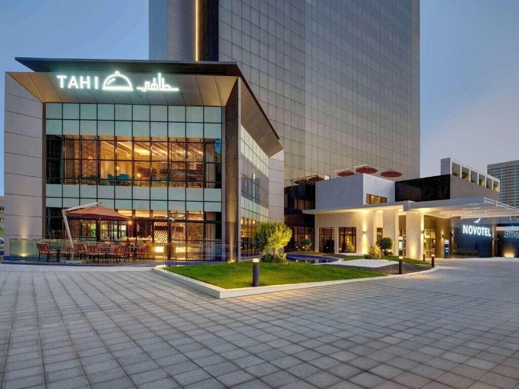 Фотография Novotel Sharjah Expo Centre 4*