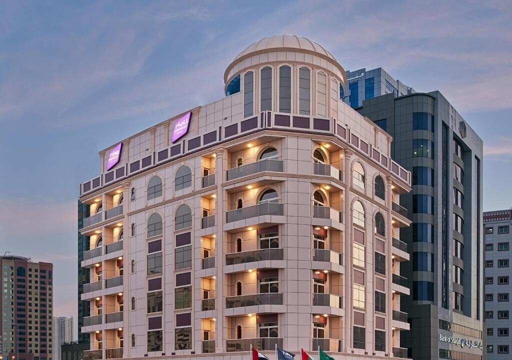 Отель Time Express Hotel Al Khan 4*