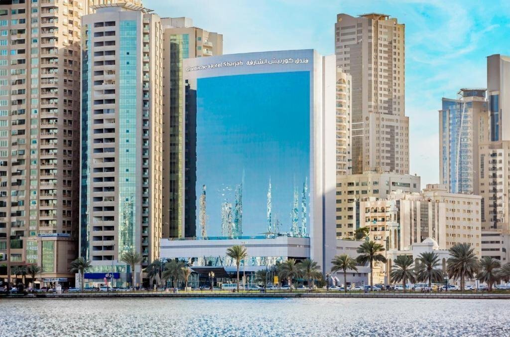 Отели дубаи шарджа. Corniche Hotel Sharjah 5. Шарджа Корниш.