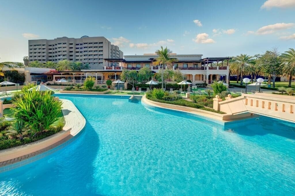 Отель Intercontinental Muscat 5*