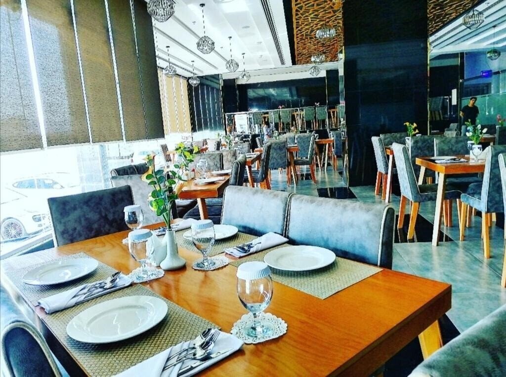 Parkside Plaza Hotel 3* фотосуреті