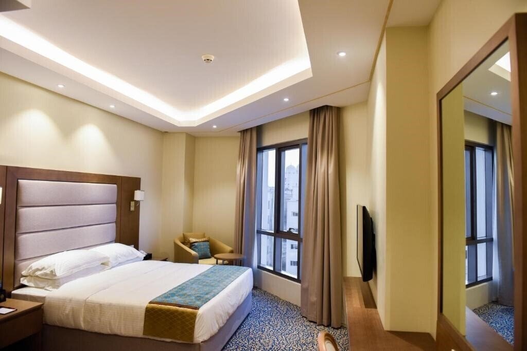 Фото Rozana Hotel 3*