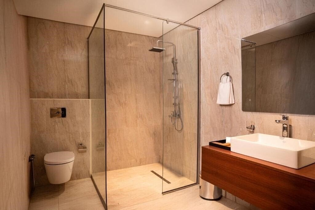 Фото Golden Tulip Muscat The Village 4*