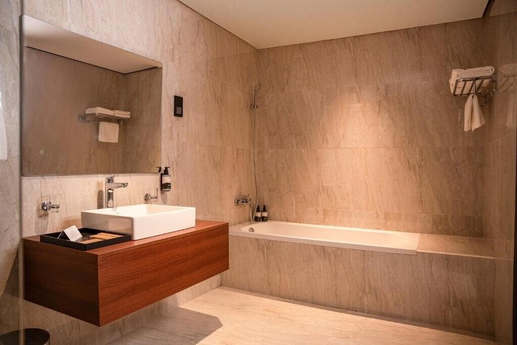 Картинка Golden Tulip Muscat The Village 4*