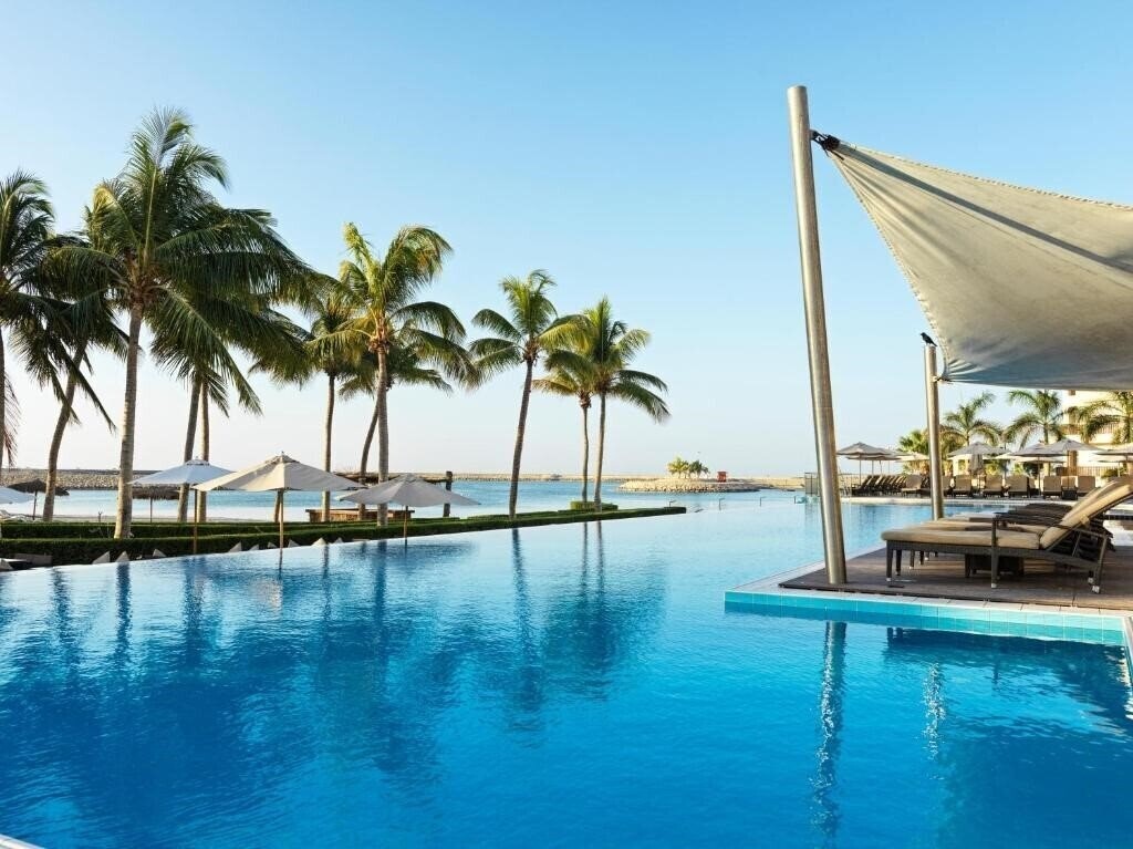 Fanar Hotel & Residence 4* қонақ үйі