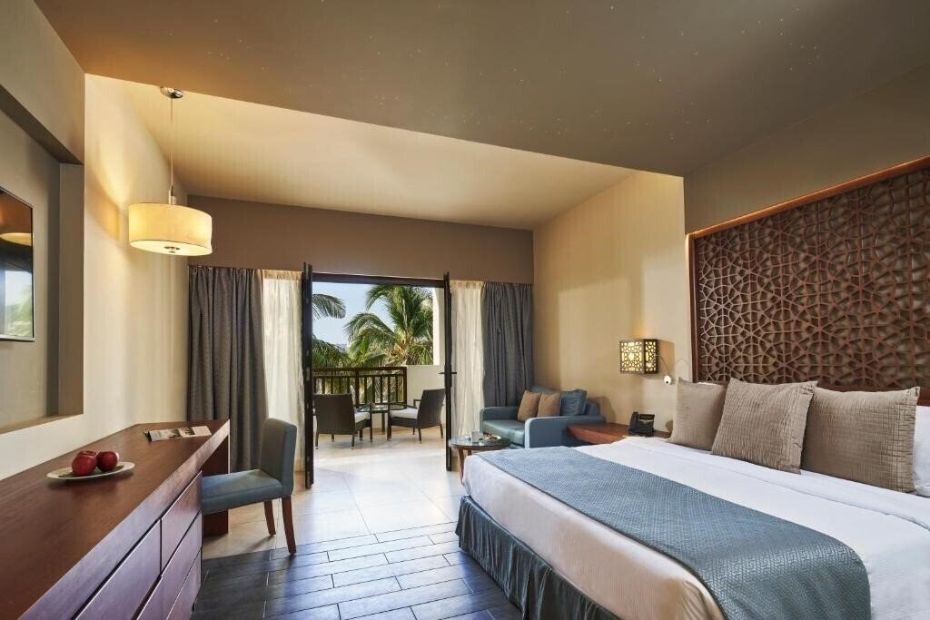 Фото Fanar Hotel & Residence 4*