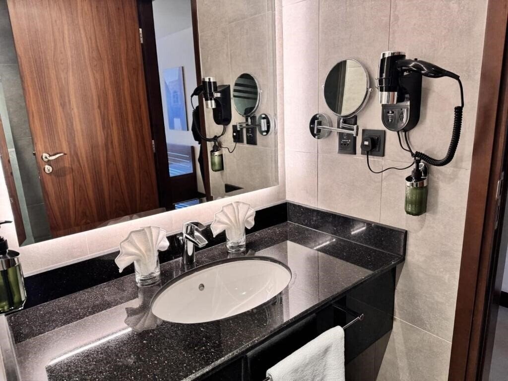 Kyriad Hotel 3* суреті