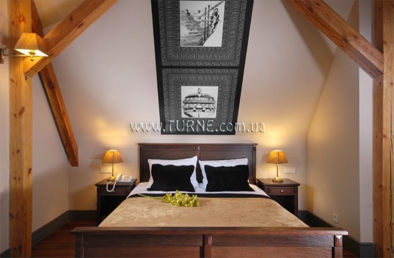 Holland House Residence 4* фотосуреті