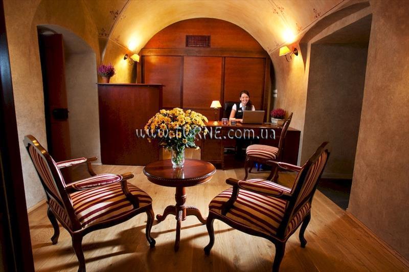 Santi Hotel 4* фотосуреті