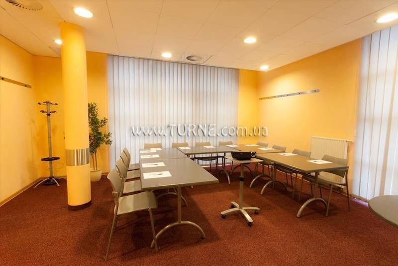 Отель Quality Hotel Krakow 3*