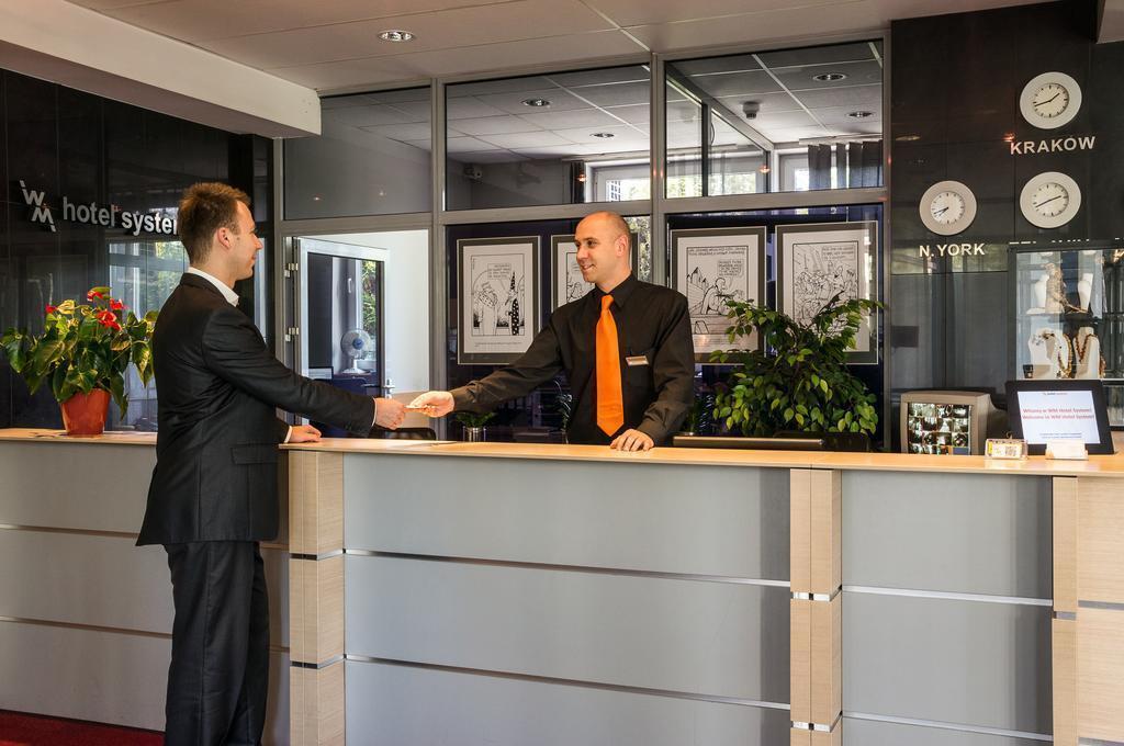 Отель Wm Hotel System 3*