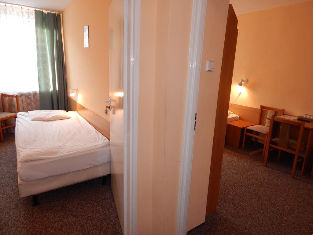 Фото Junior Krakus 1*