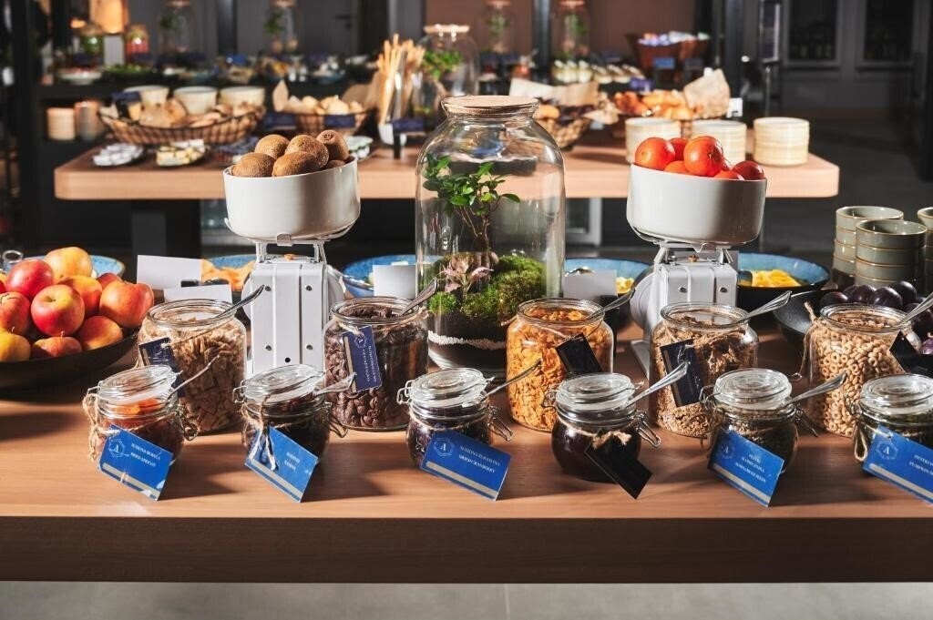 Sheraton Grand Krakow 5* суреті